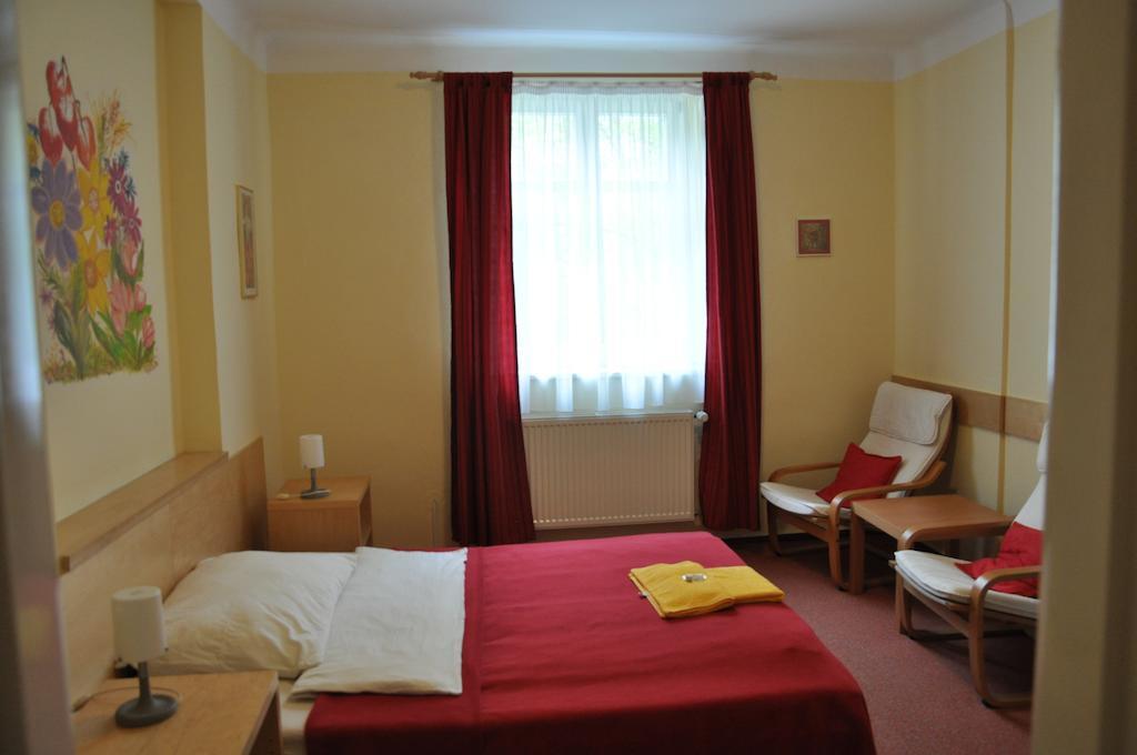 Lida Guest House Praag Kamer foto