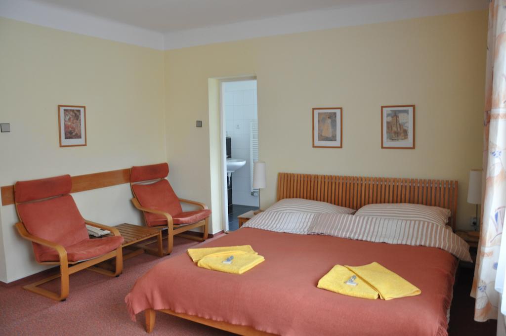 Lida Guest House Praag Buitenkant foto